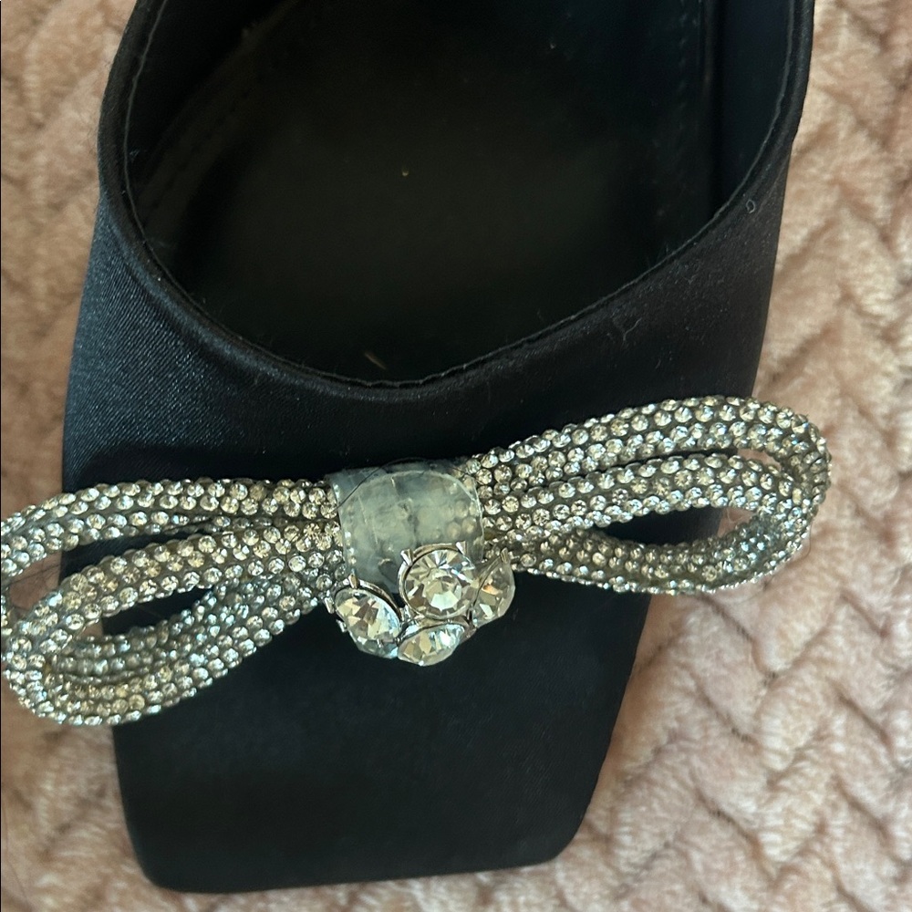 OLIVIA Jaymes Black Crystal Bow Mule - Picture 4 of 6